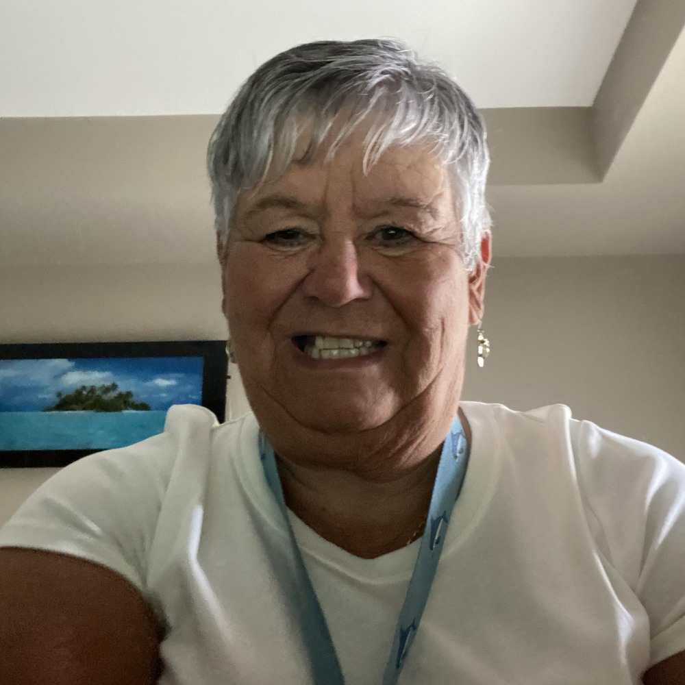 Meet your Posher, Edna